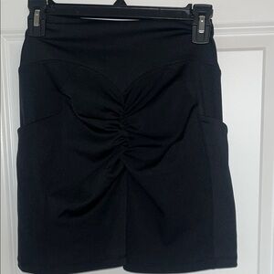 Cross Waist Biker Shorts with Pockets 5” Scrunch Butt Lifting Shorts
